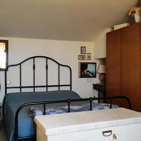 Antignano Apartment